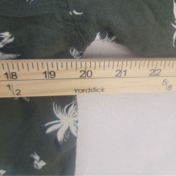 Vintage - UnTied A Break from Tradition Hawaiian M collared button down shirt - Picture 7 of 11